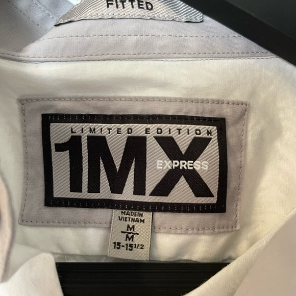 White express Button down size medium - Picture 3 of 3